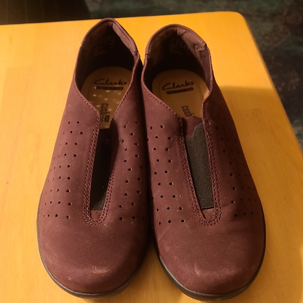 Clarks Women's Brown Flats